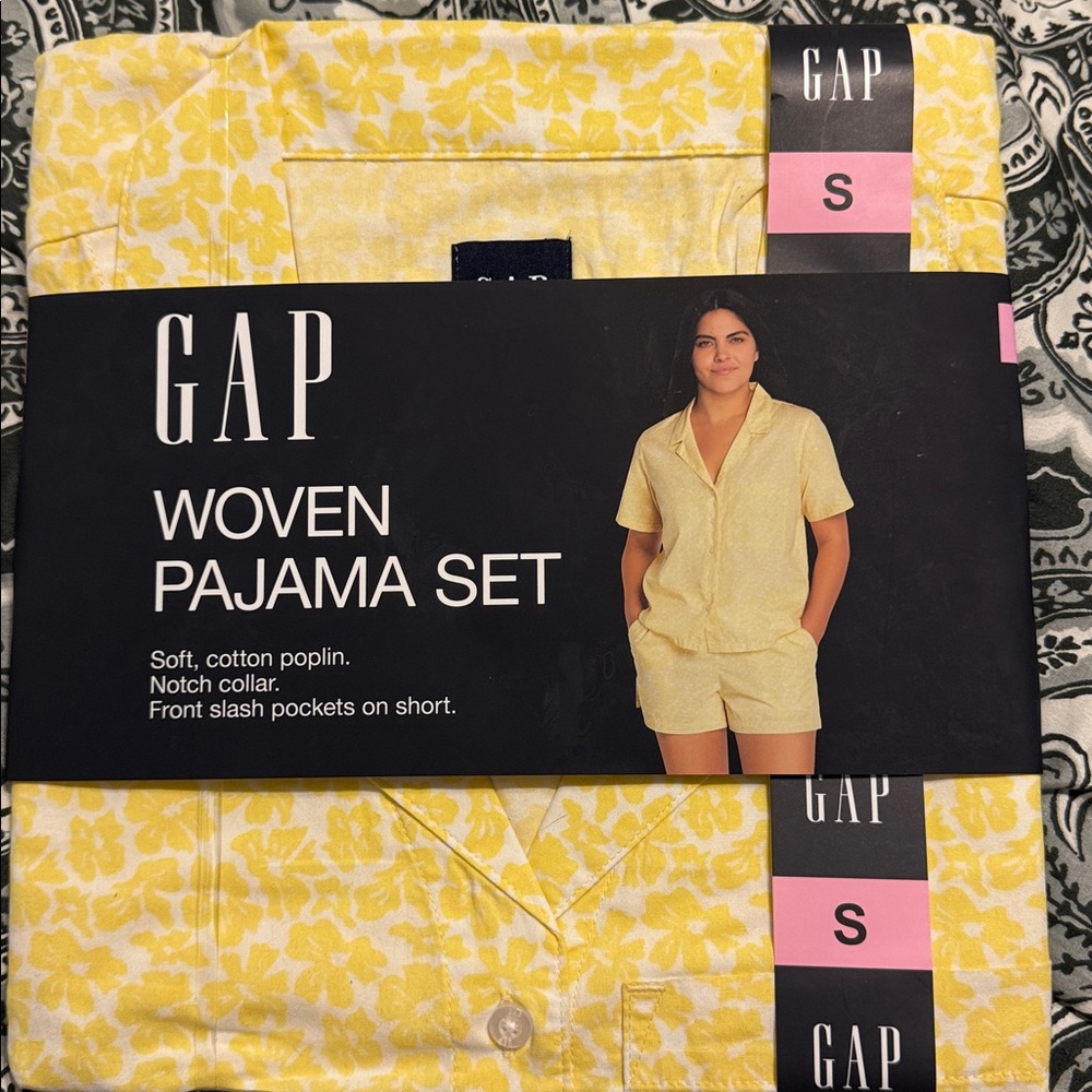 GAP Yellow Woven Pajama Set